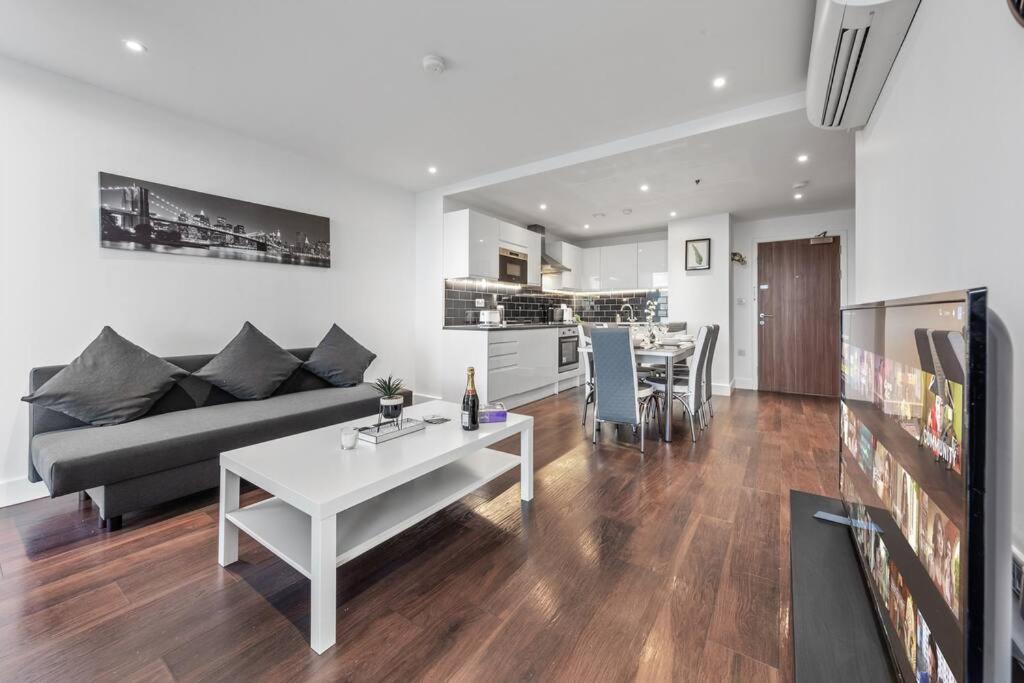 Amazing Britania 1 Bedroom Flat In London Bp40 Exteriér fotografie